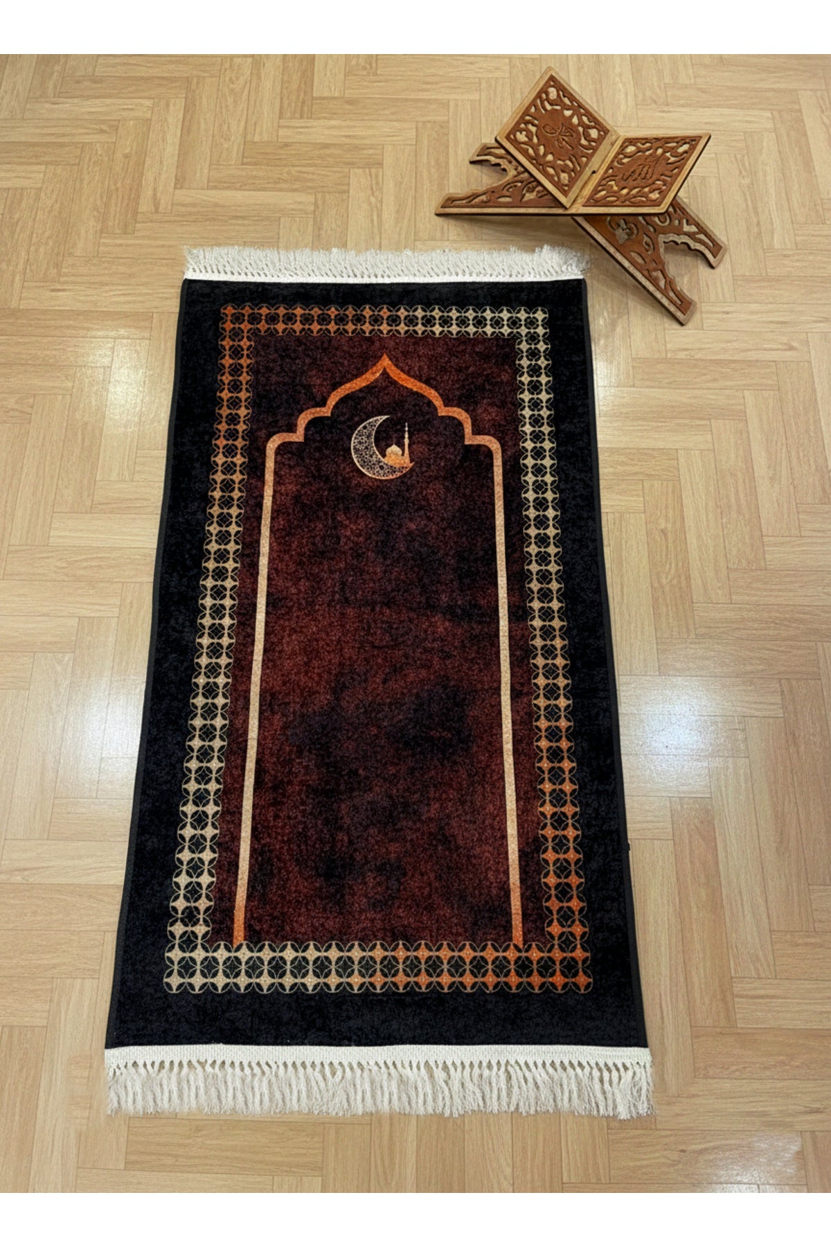 Fringed Prayer Rug Burgundy (Latex Base)