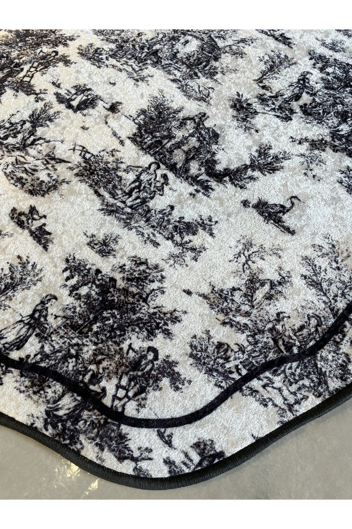 Toile de Jouy Themed Single Latex Base Bathroom Mat (80X120)