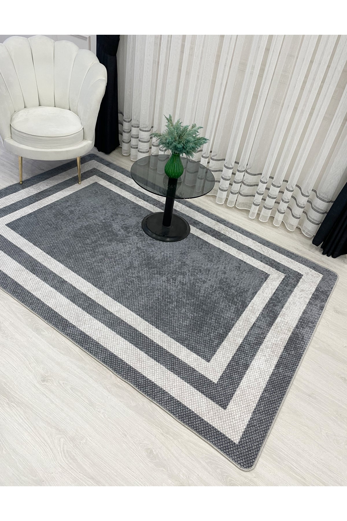 Gray Wicker-Look Bordered Latex Leather Base Rug