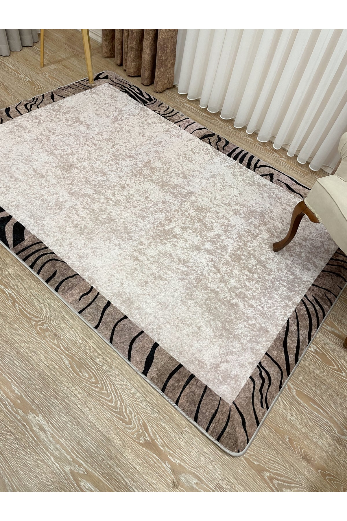 Beige-Brown Zebra Border Latex Base Rug