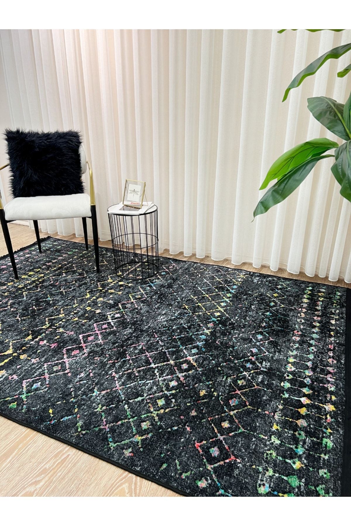 Ethnic Pattern Decorative Rug - Beige