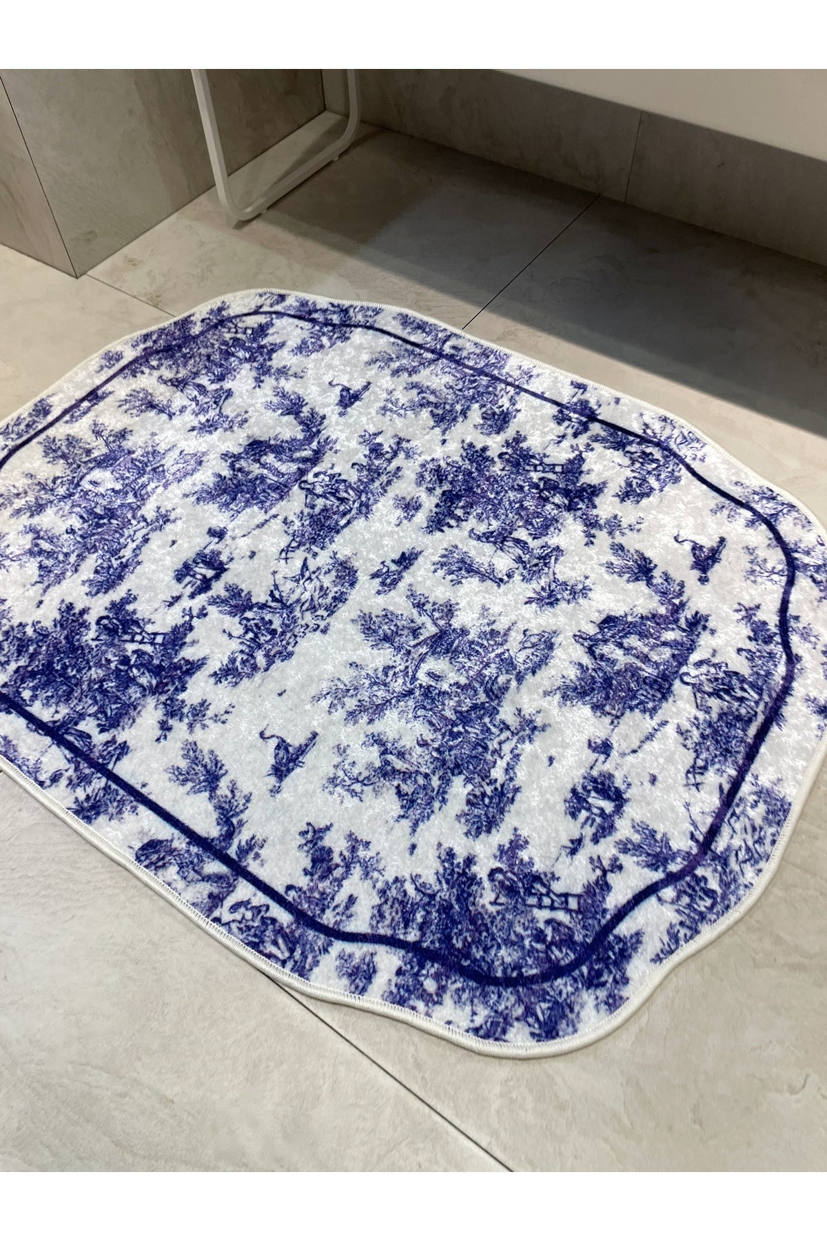 Toile de Jouy Themed Single Latex Base Bathroom Mat (80X120)