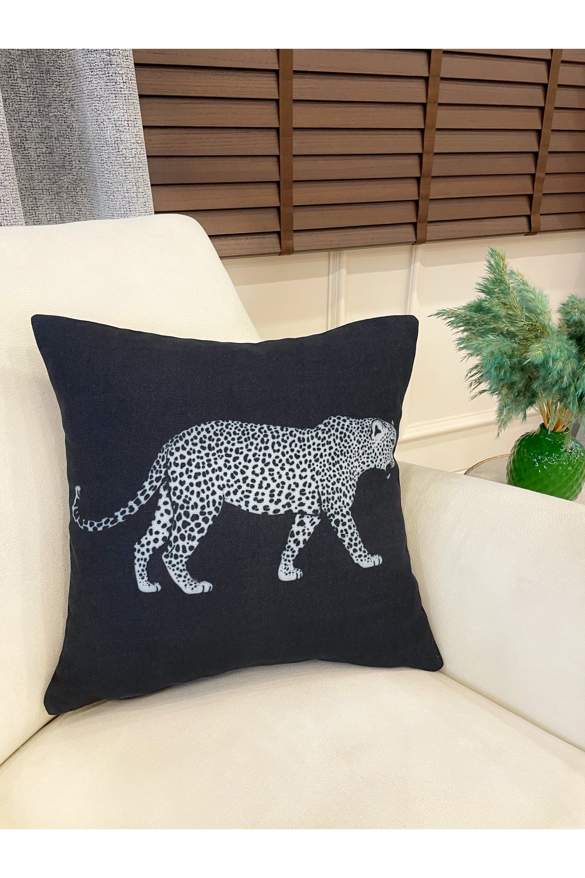 Black Lion Pattern Woven Fabric Cushion Cover 45x45