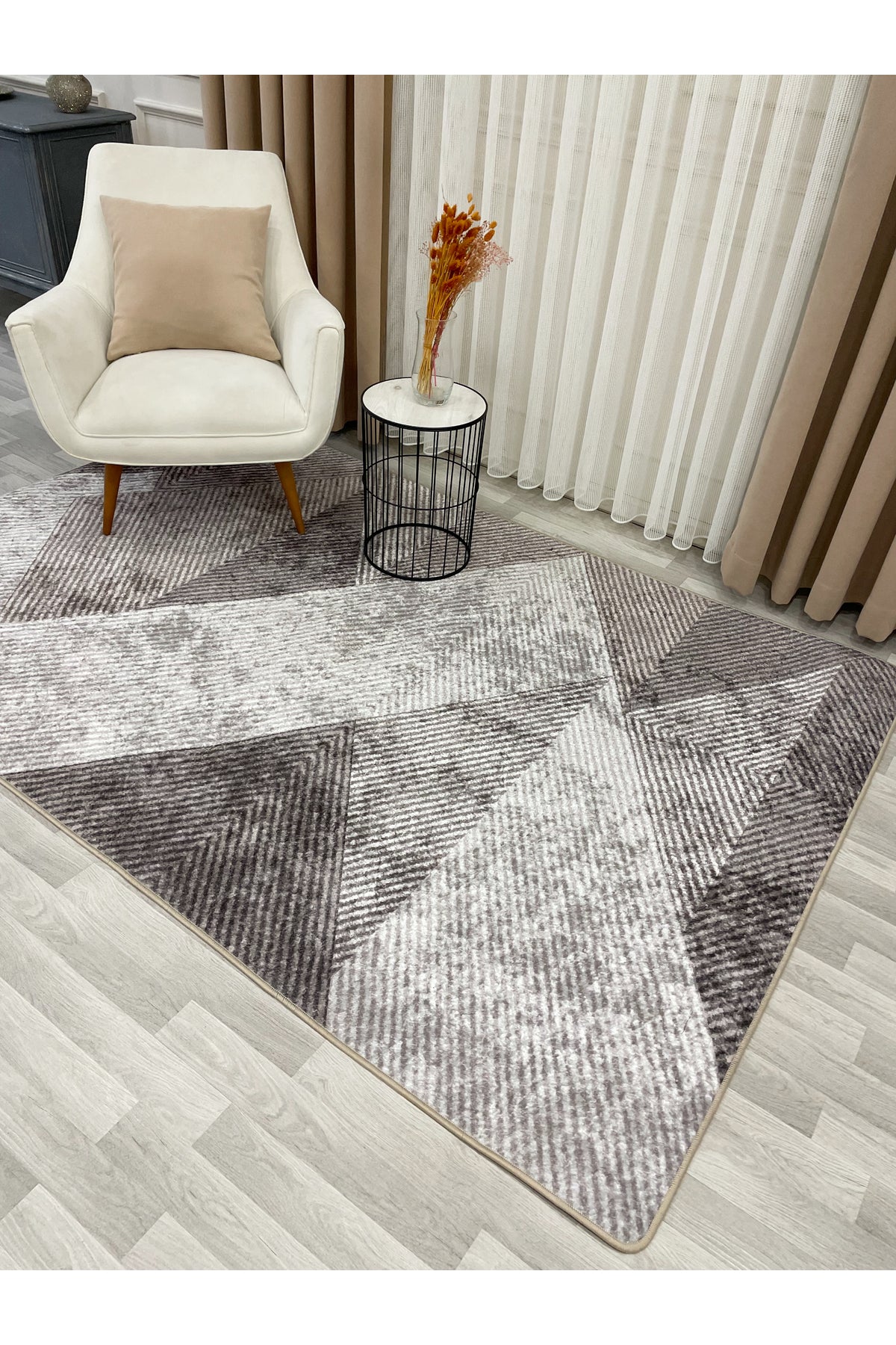 Gray Geometric Pattern Non-Slip Base Runner Rug