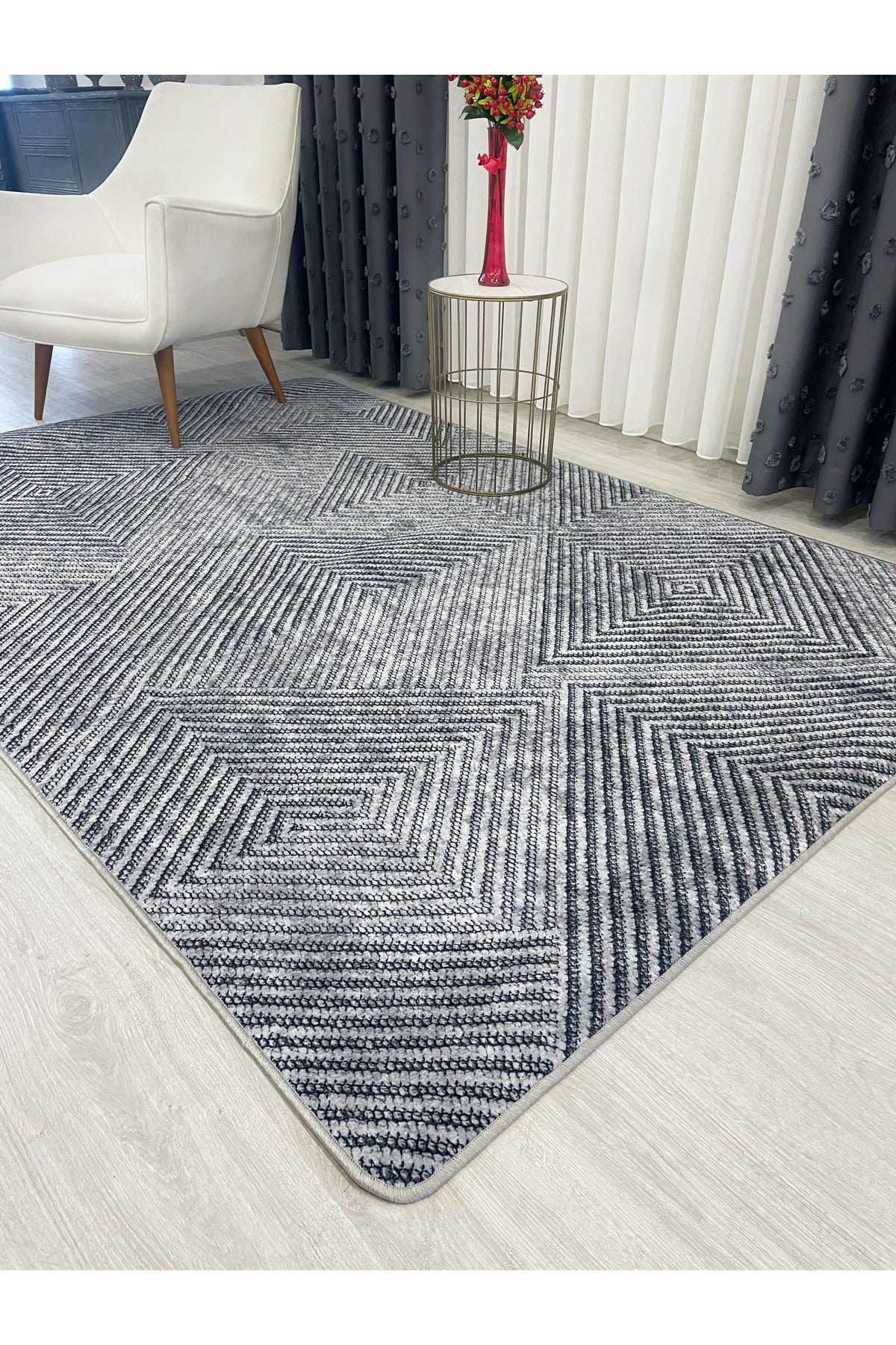 GRAY Geometric Pattern Runner Non-Slip Base Rug