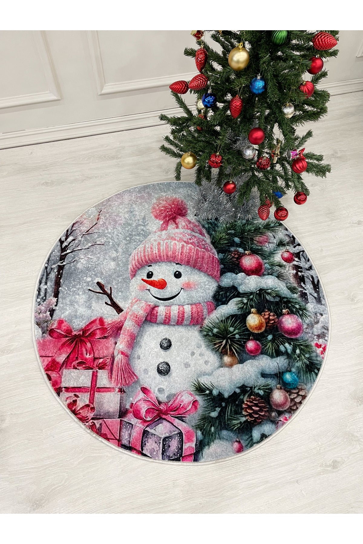 Christmas-Themed Snowman Tree Skirt Rug