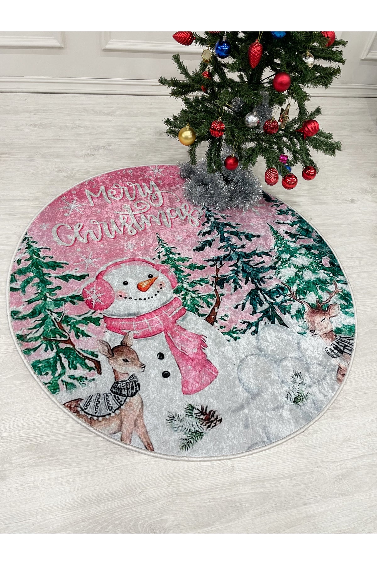 Christmas-Themed Snowman Tree Skirt Rug