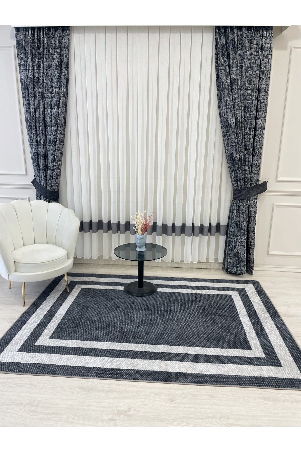 Gray Wicker-Look Bordered Latex Leather Base Rug