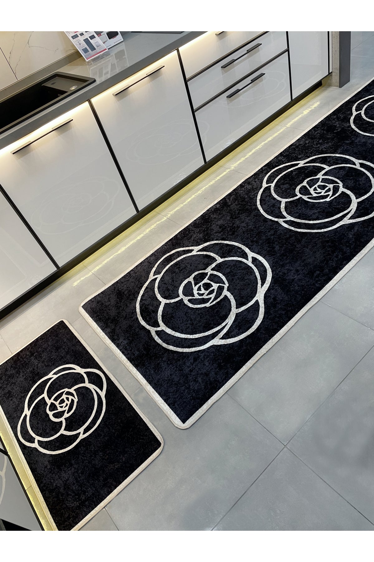 Floral Pattern Latex Non-Slip Rug
