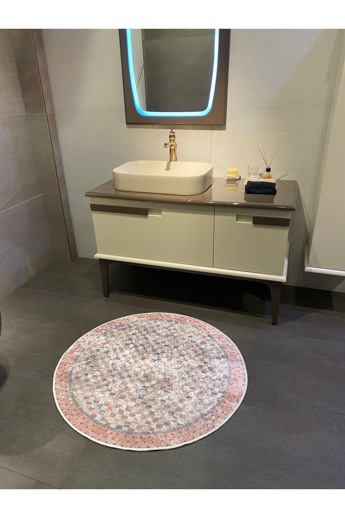 Robert Blue Diamond Pattern Fringeless Round Bathroom Mat - Blue Size 100x100