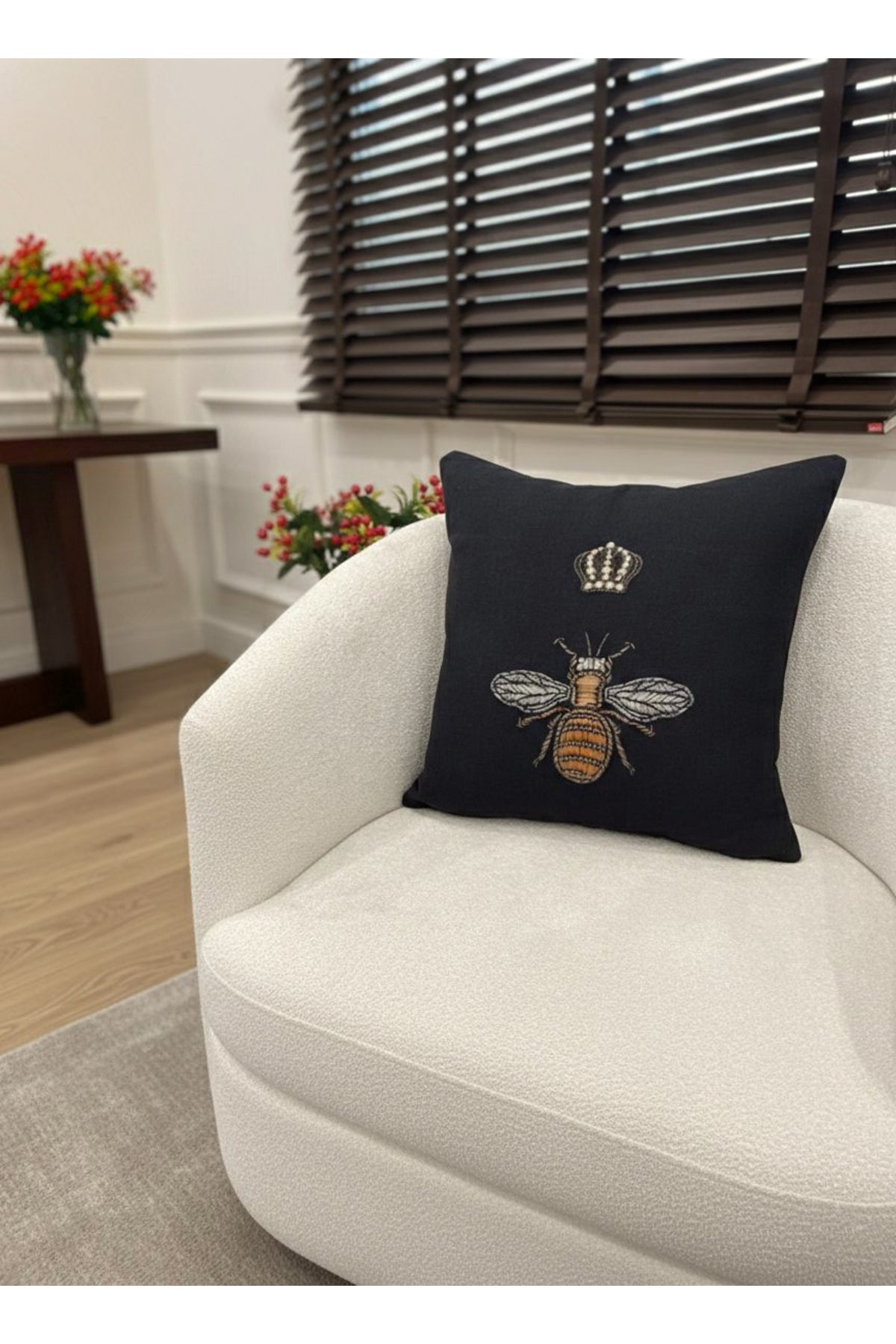 Queen Bee Embroidery Look Woven Fabric Throw Pillow Cover 45x45