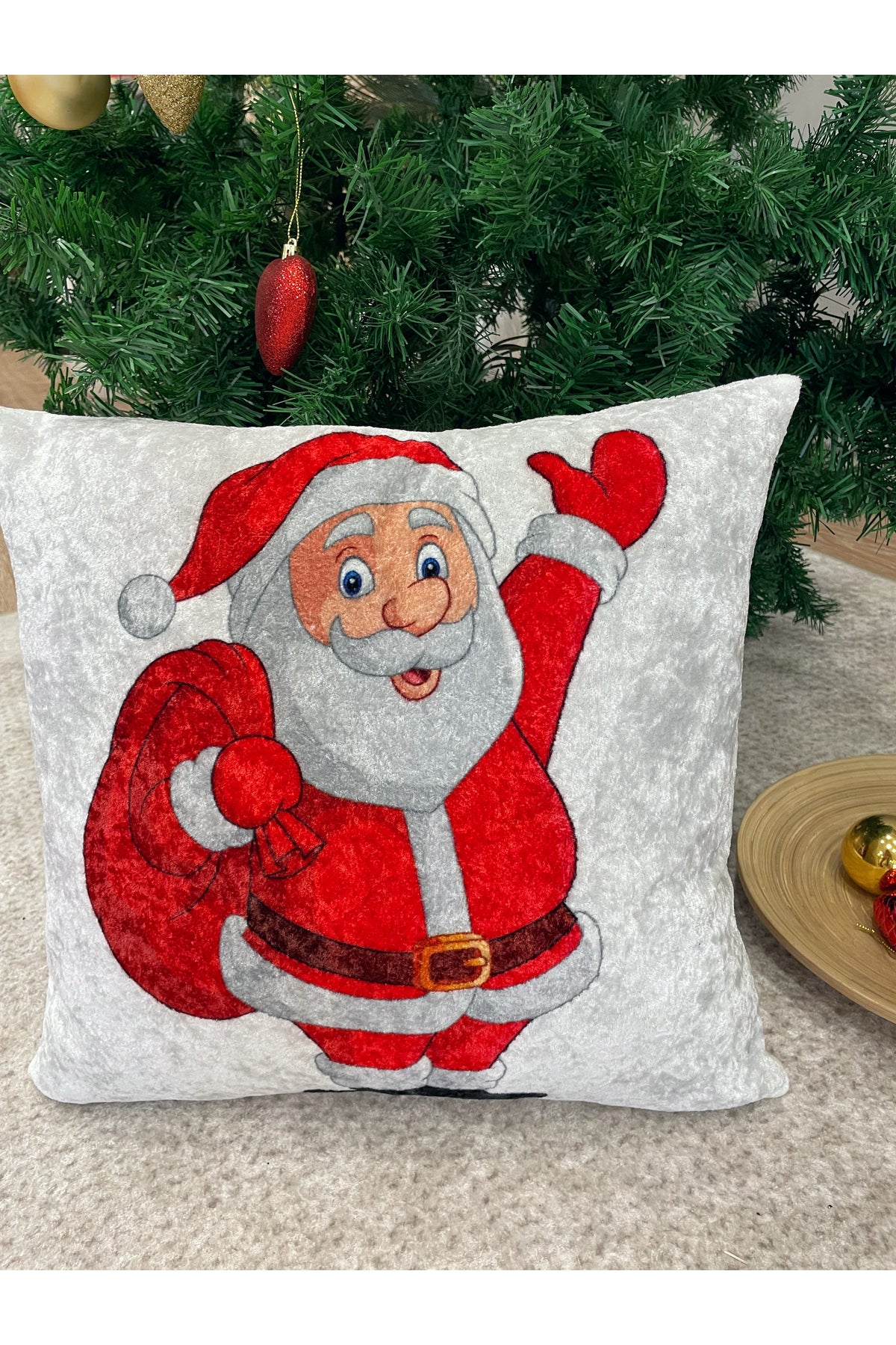Santa Claus Pattern Velvet Cushion Cover (LIGHT GRAY)