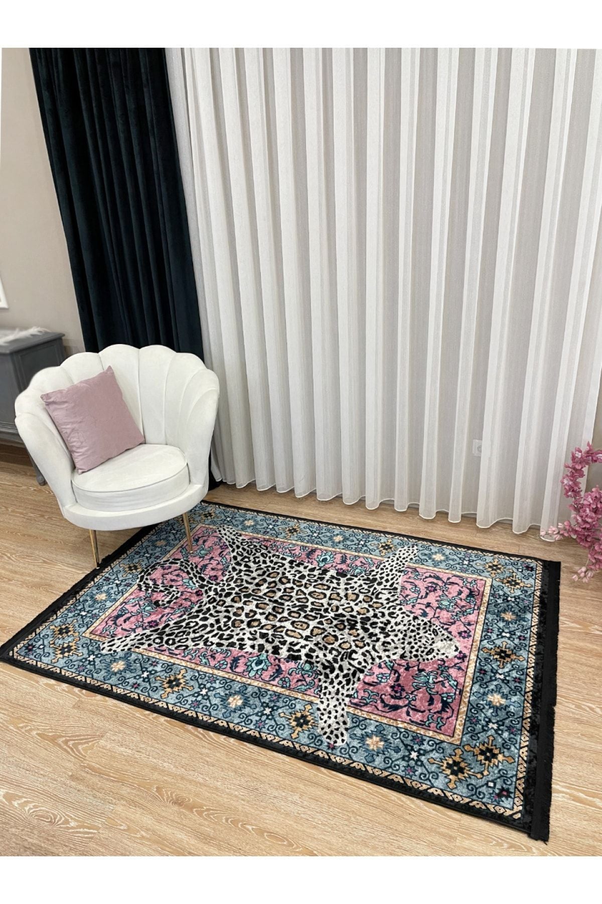 Etnik Leopar Desenli Dekoratif Halı - Pembe