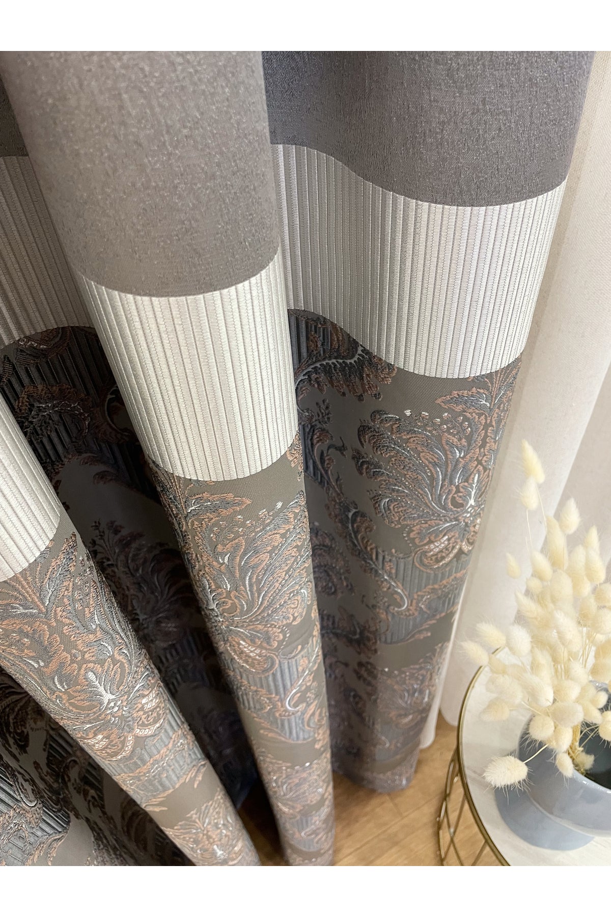 Gray Brown Damask Pattern Jacquard 1/3 Tight Pleat Jacquard Blackout Curtain