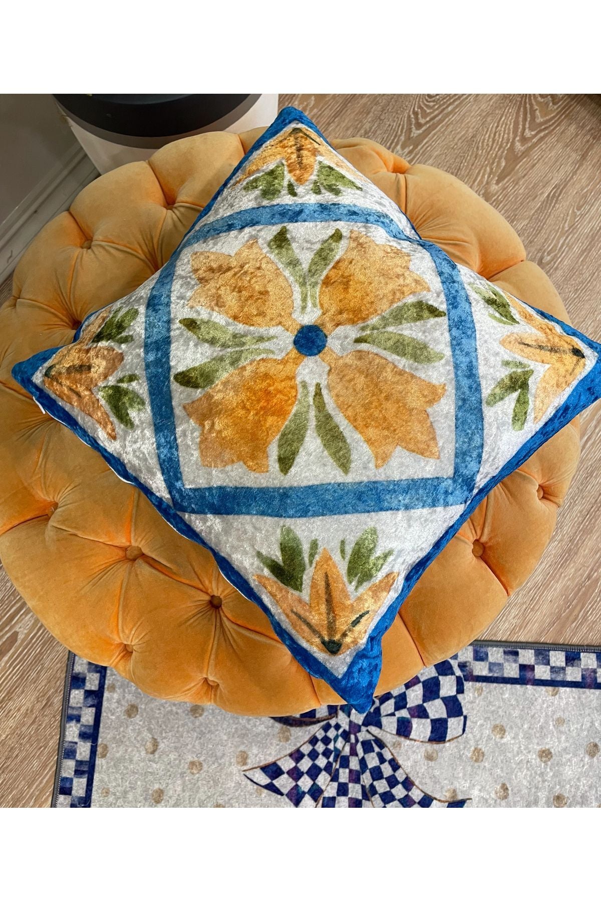 %100 Kadife Desenli Kırlent Yastık Kılıfı (turuncu-mavi)