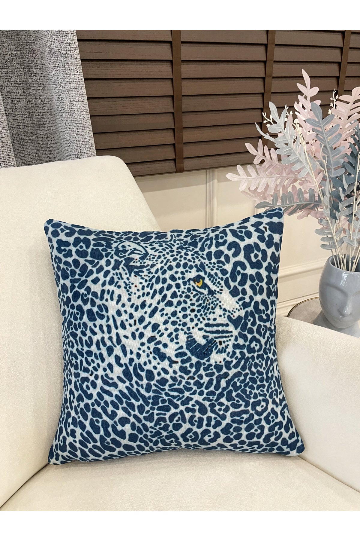 Blue Lion Pattern Woven Fabric Cushion Cover 45x45