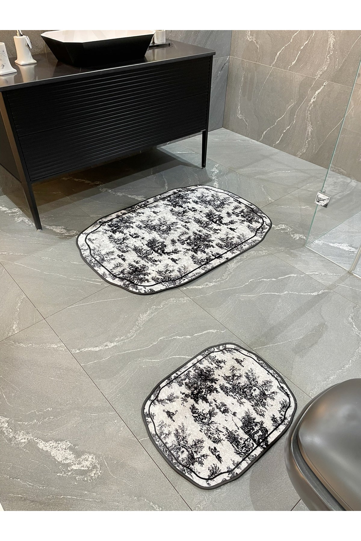 Toile de Jouy Themed Single Latex Base Bathroom Mat (80X120)