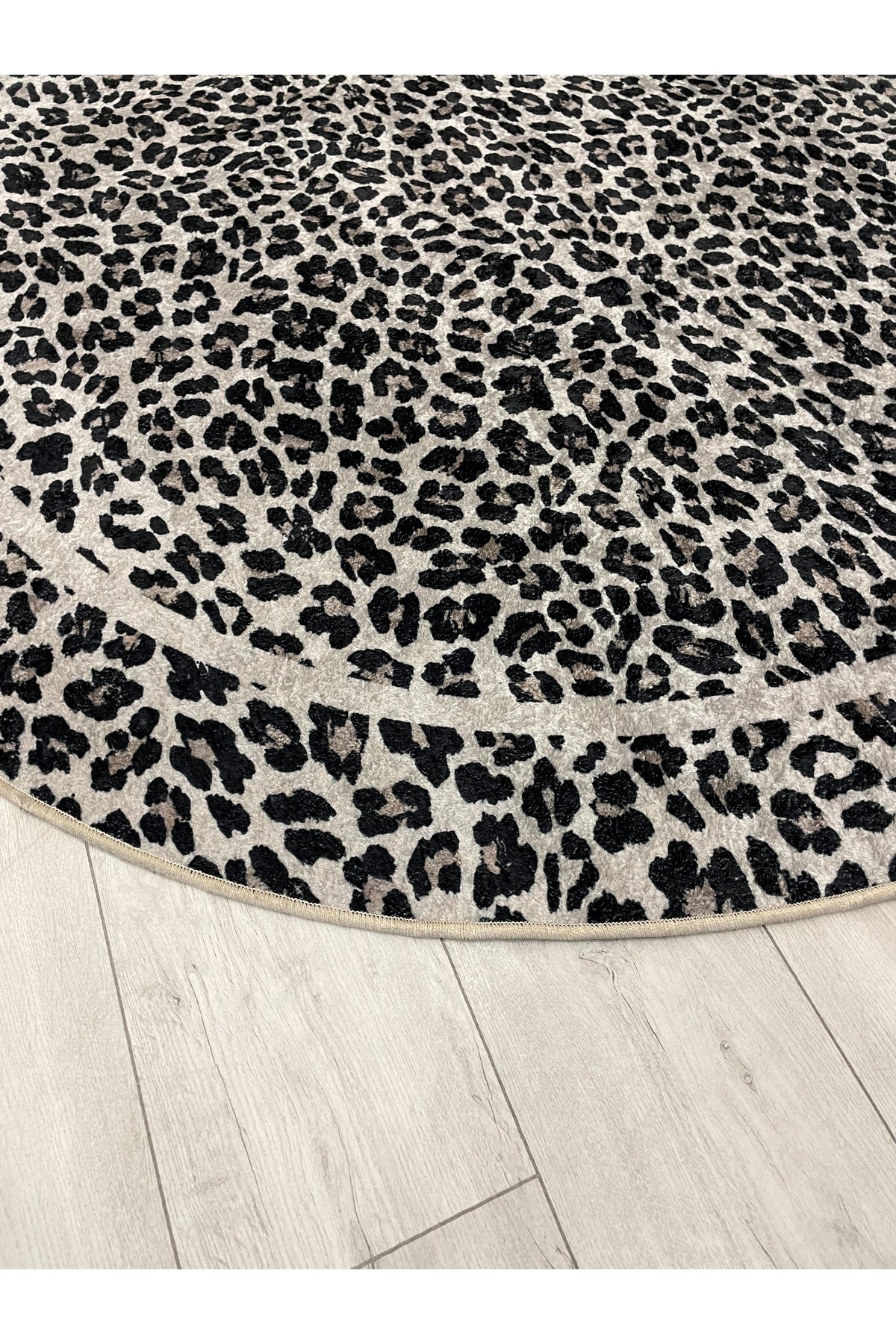 Leopard Pattern Oval Latex Leather Rug