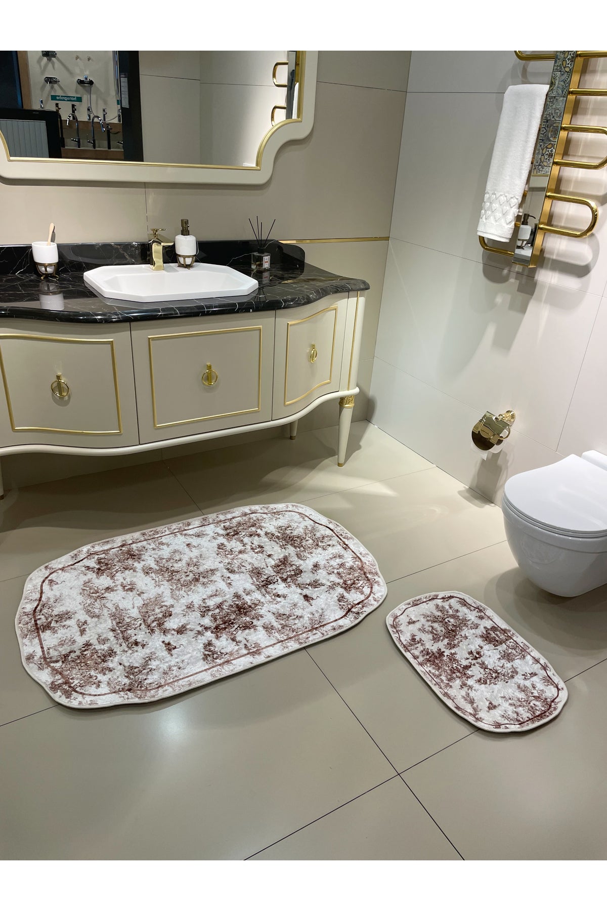 Toile de Jouy Themed Single Latex Base Bathroom Mat (80X120)