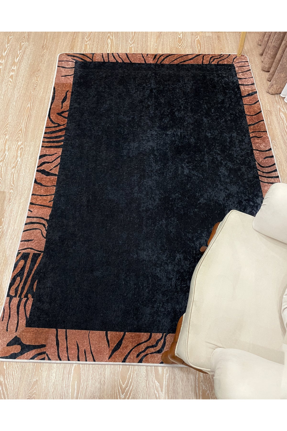 Beige-Brown Zebra Border Latex Base Rug