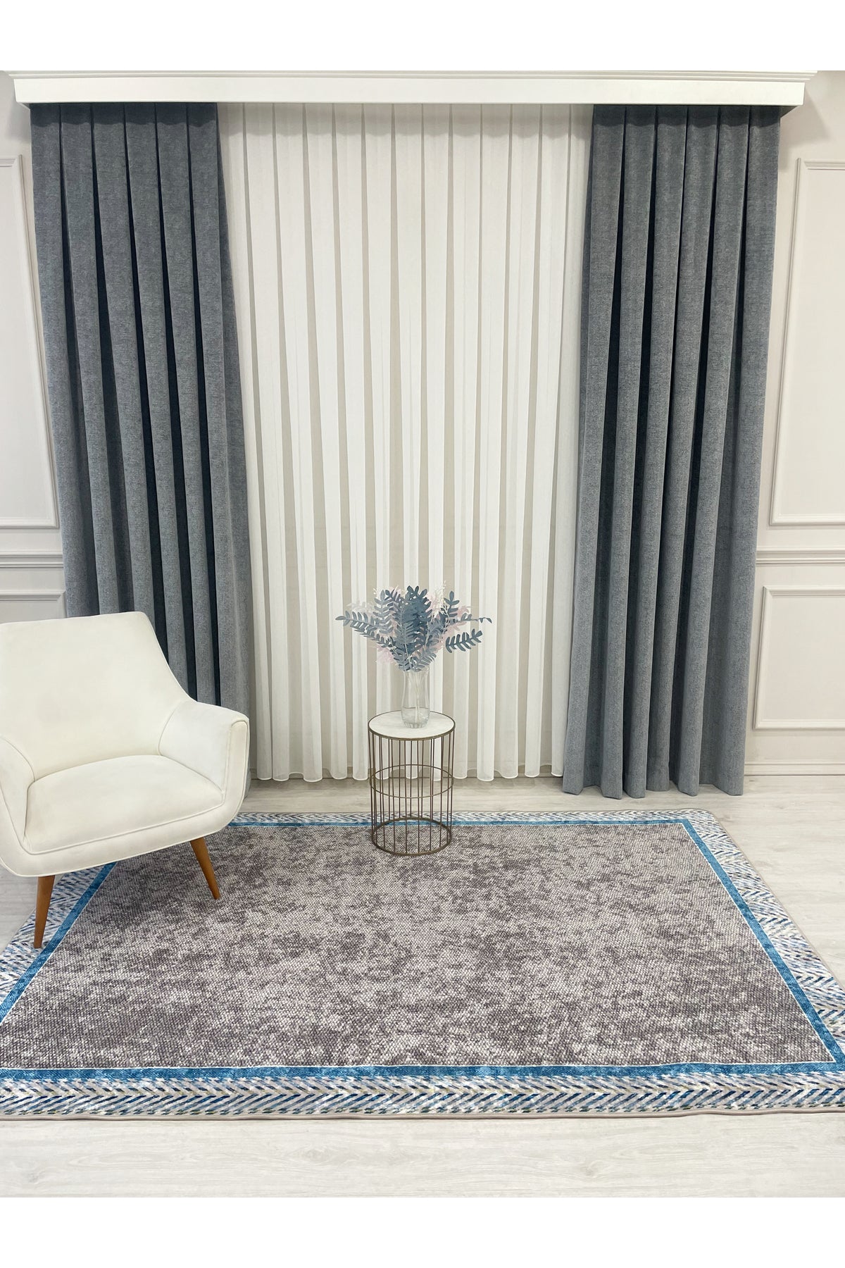 Blue Bordered Wicker-Look Non-Slip Base Rug