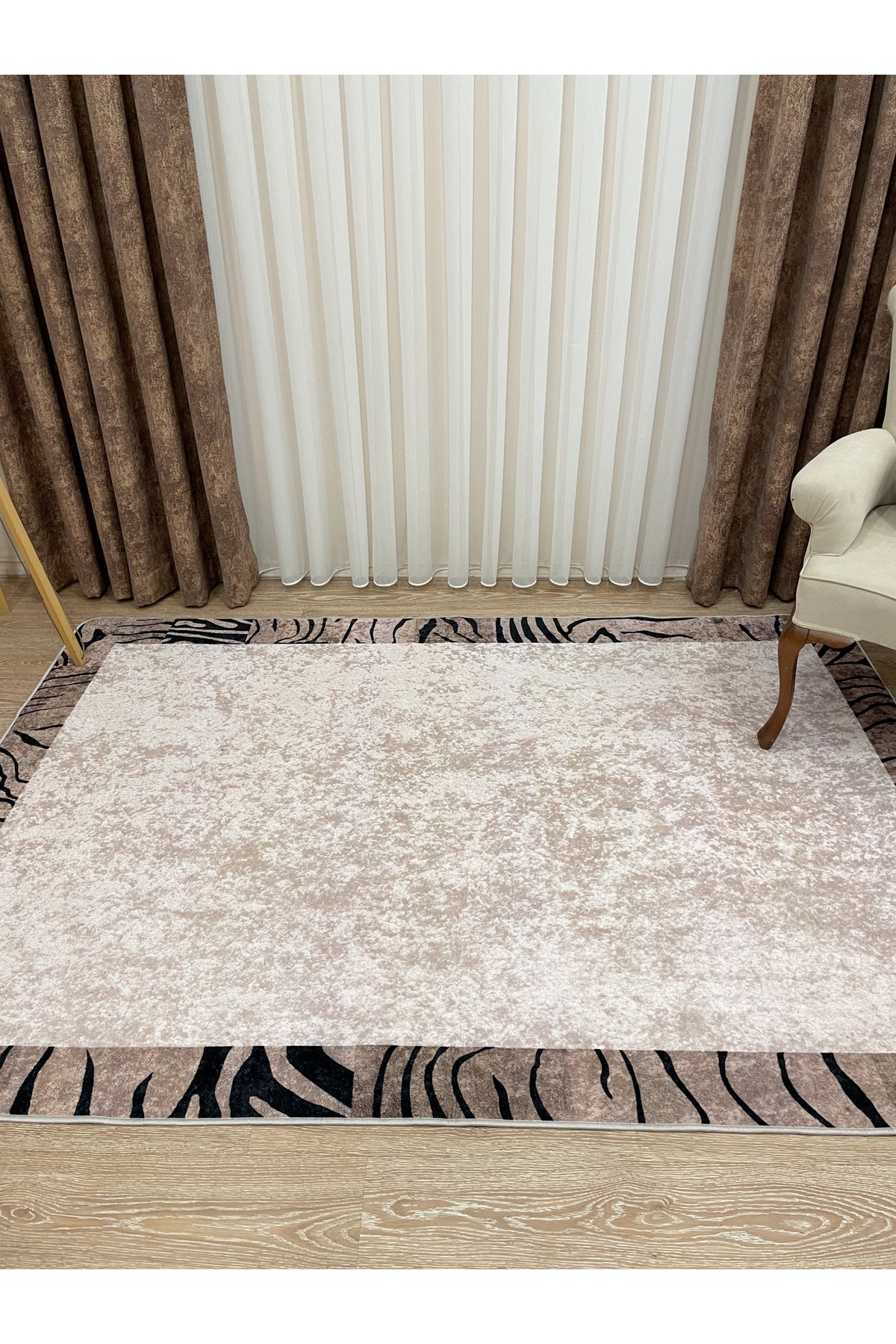 Beige-Brown Zebra Border Latex Base Rug