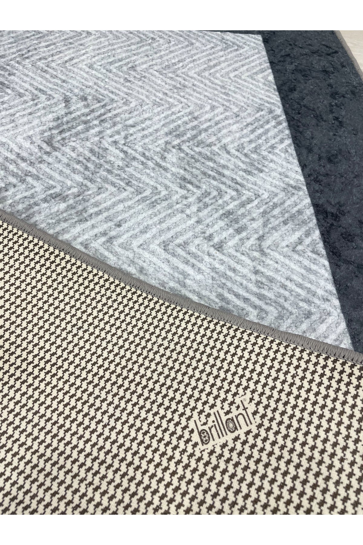 Beige - Black Wicker Jute-Look Latex Base Rug