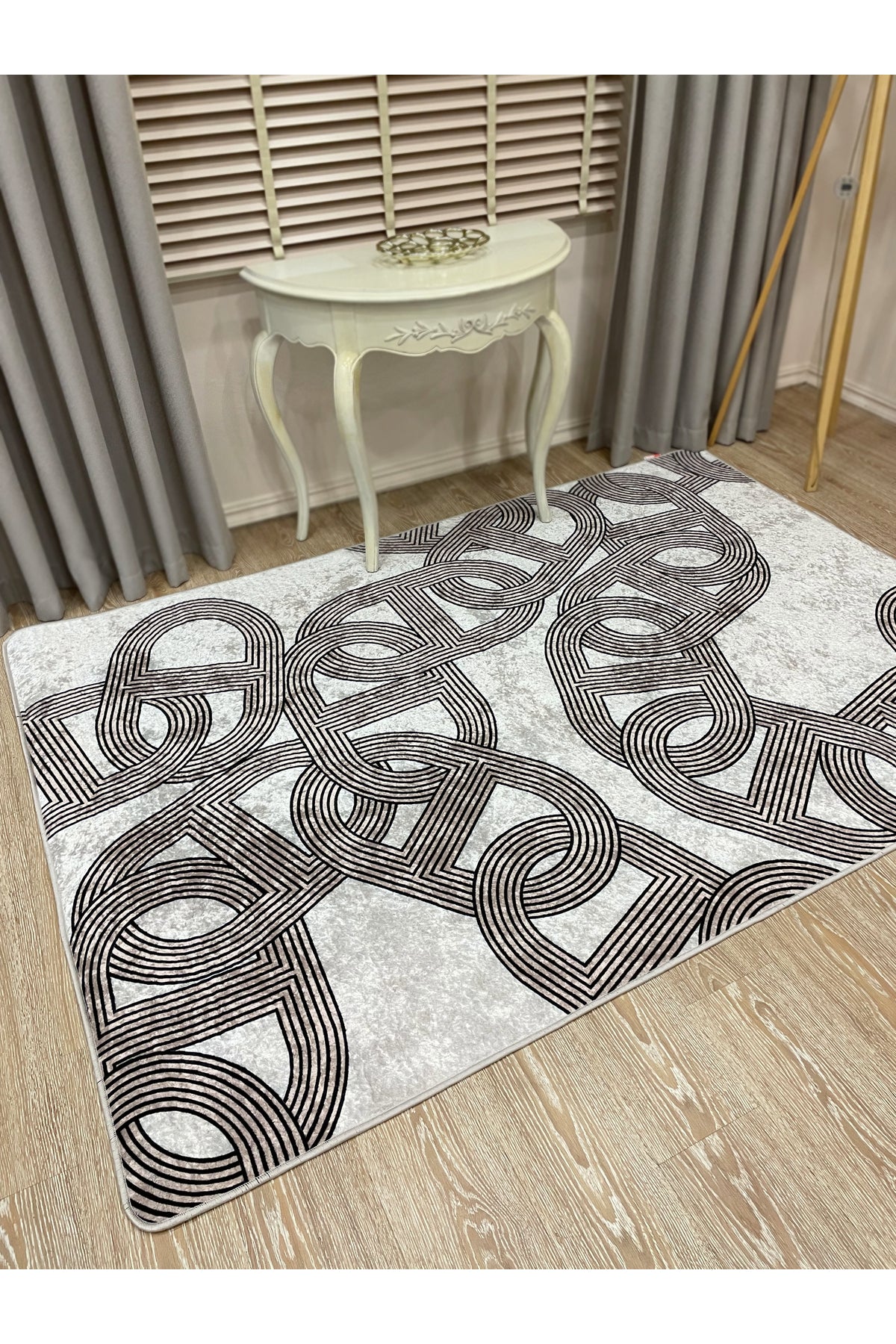 Hook Pattern Modern Design Latex-Backed Rug