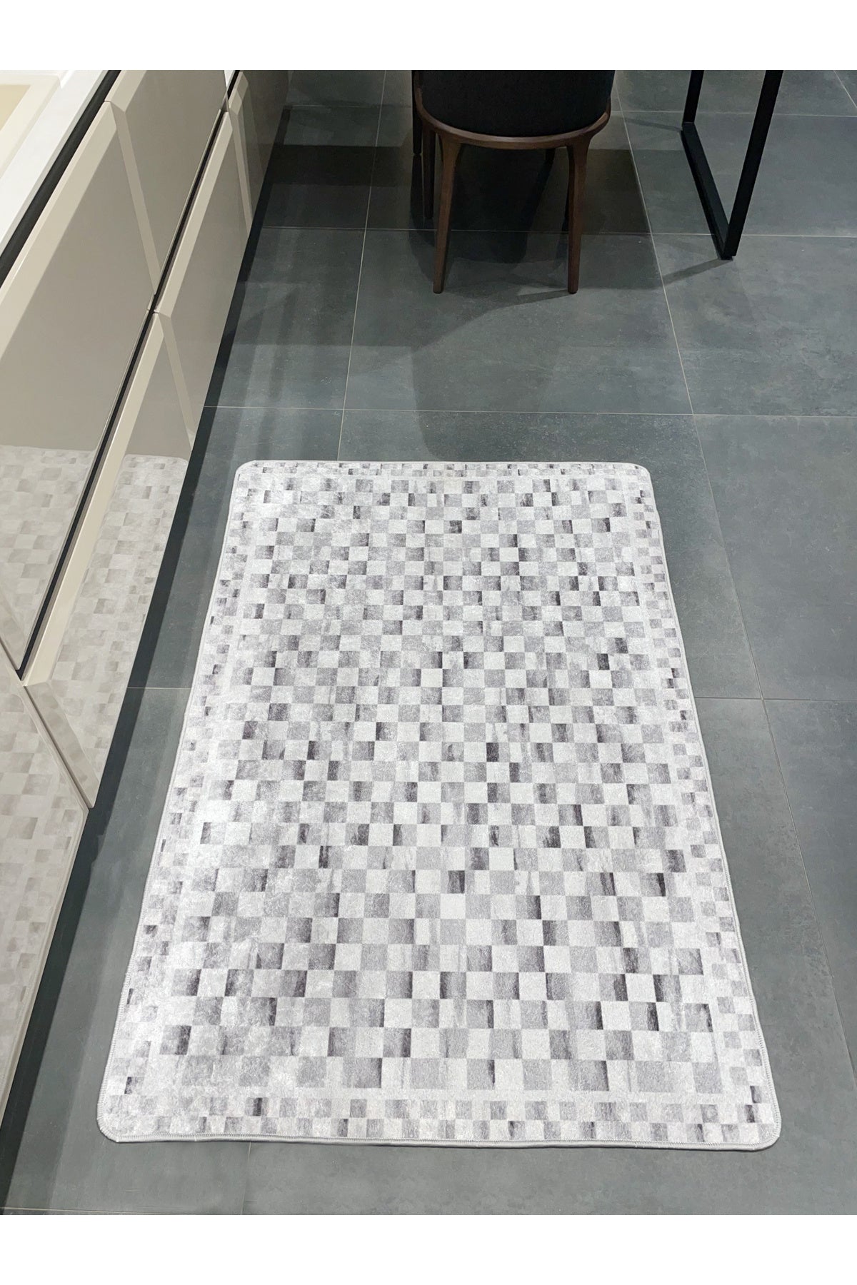 Gray Mackenzie-Style Plaid Latex Base Runner Rug