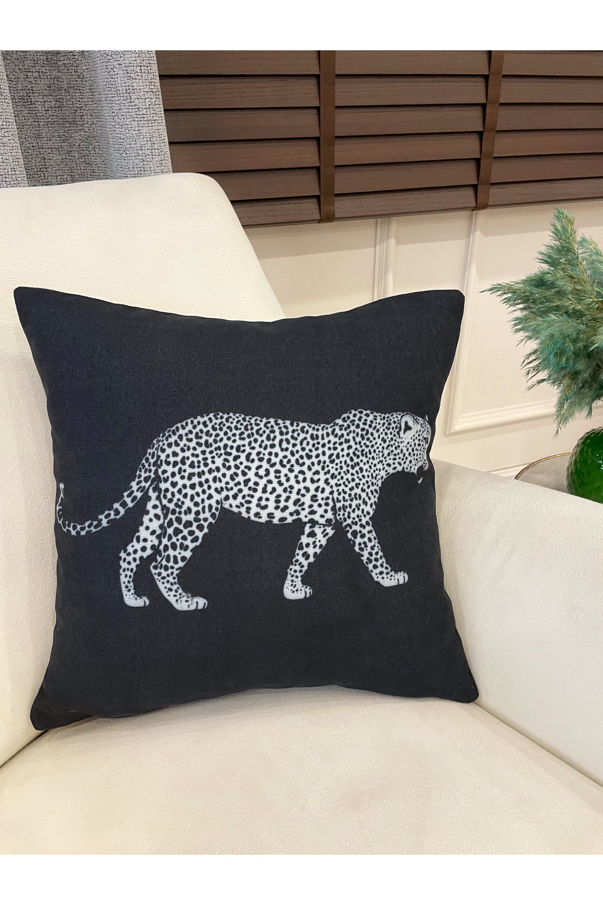 Black Lion Pattern Woven Fabric Cushion Cover 45x45