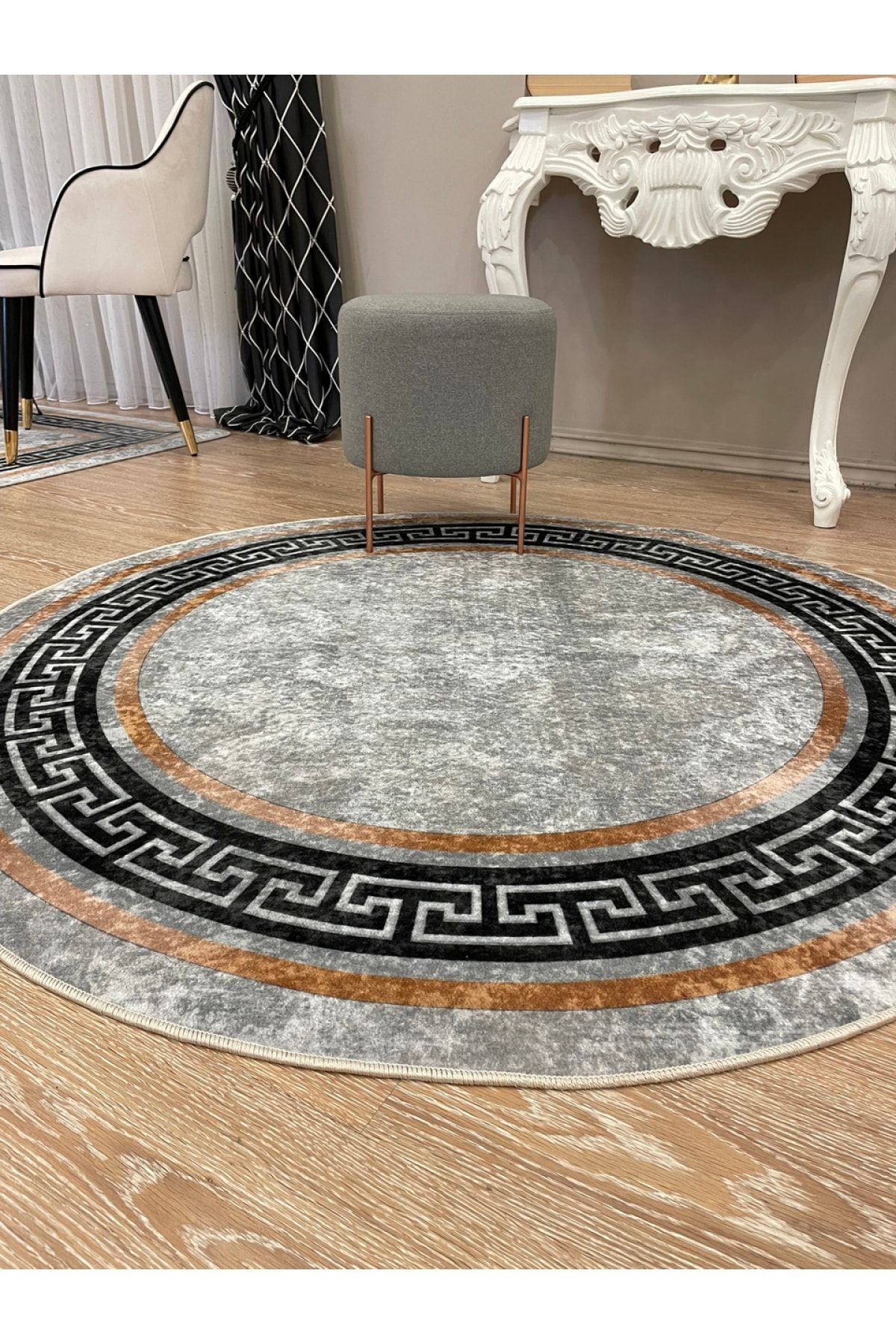 Classic Striped Pattern Round Latex Leather Base Fringeless Living Room Rug - Golden Brown