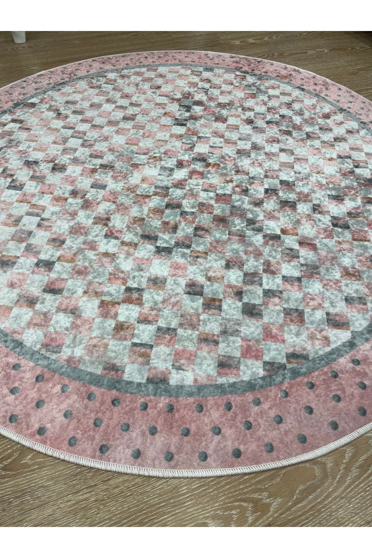 Robert Diamond Pattern Fringeless Round Rug - Brown