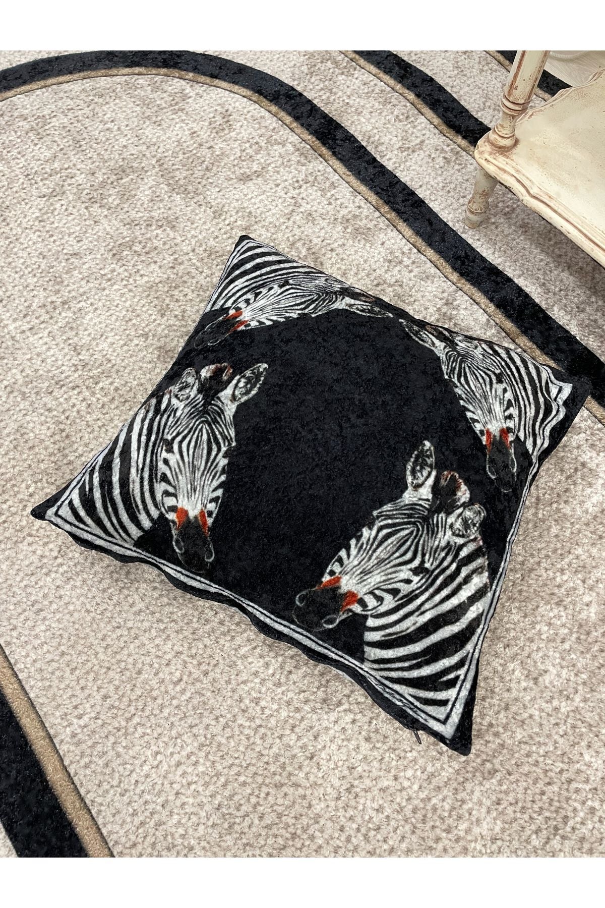 Velvet Horse Patterned Cushion Cover (BLACK) 45x45