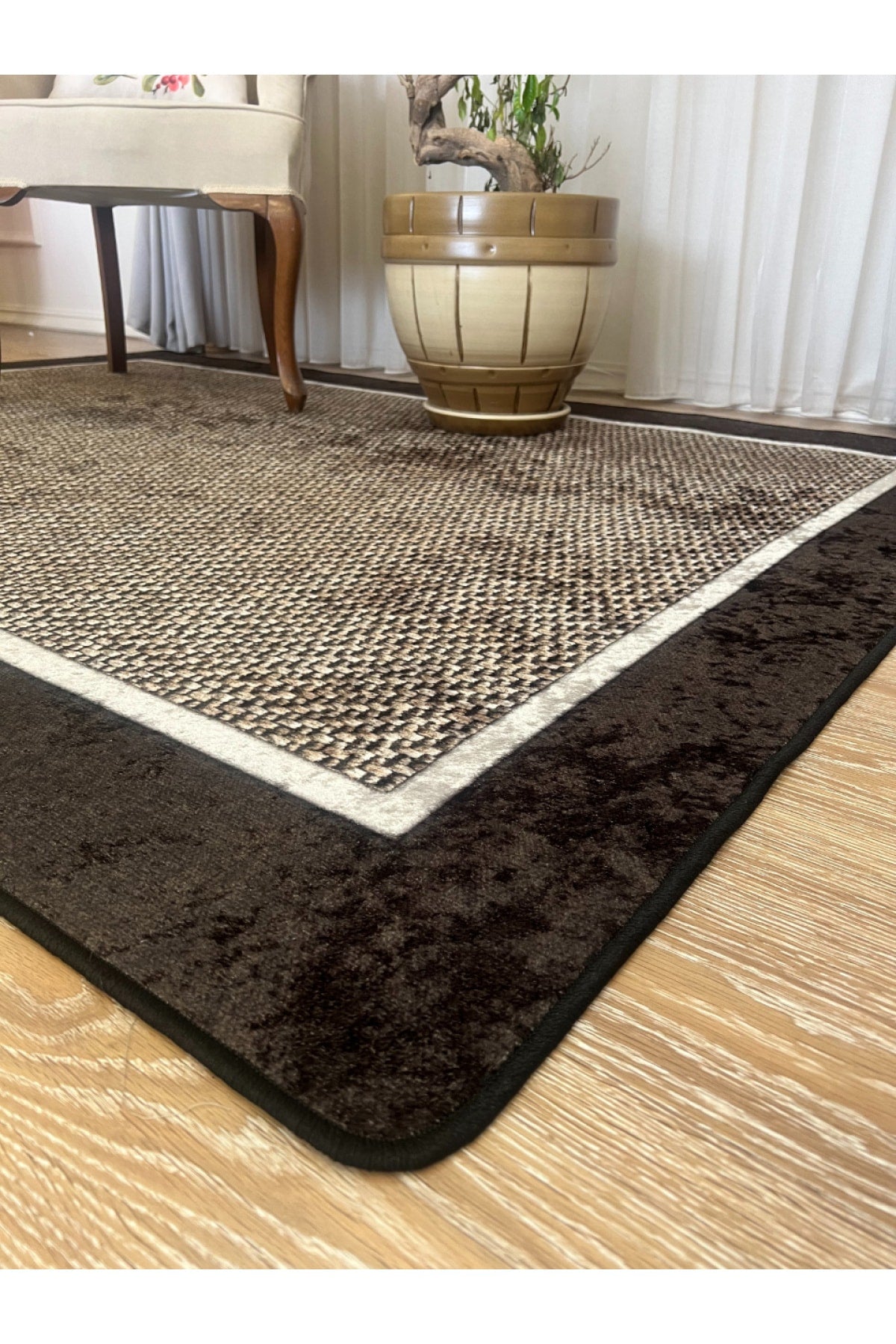 Jute Sisal Bordered Look Decorative Rug - Brown