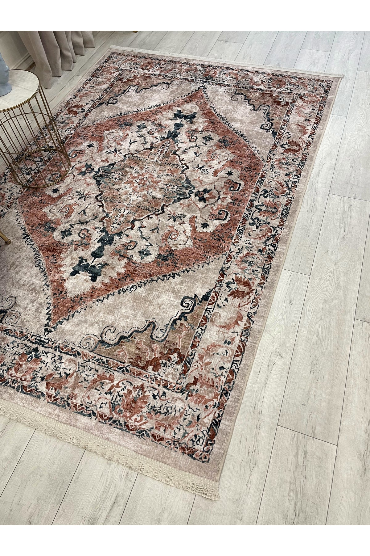 Gokbekli Damask Pattern Latex Base Living Room Rug