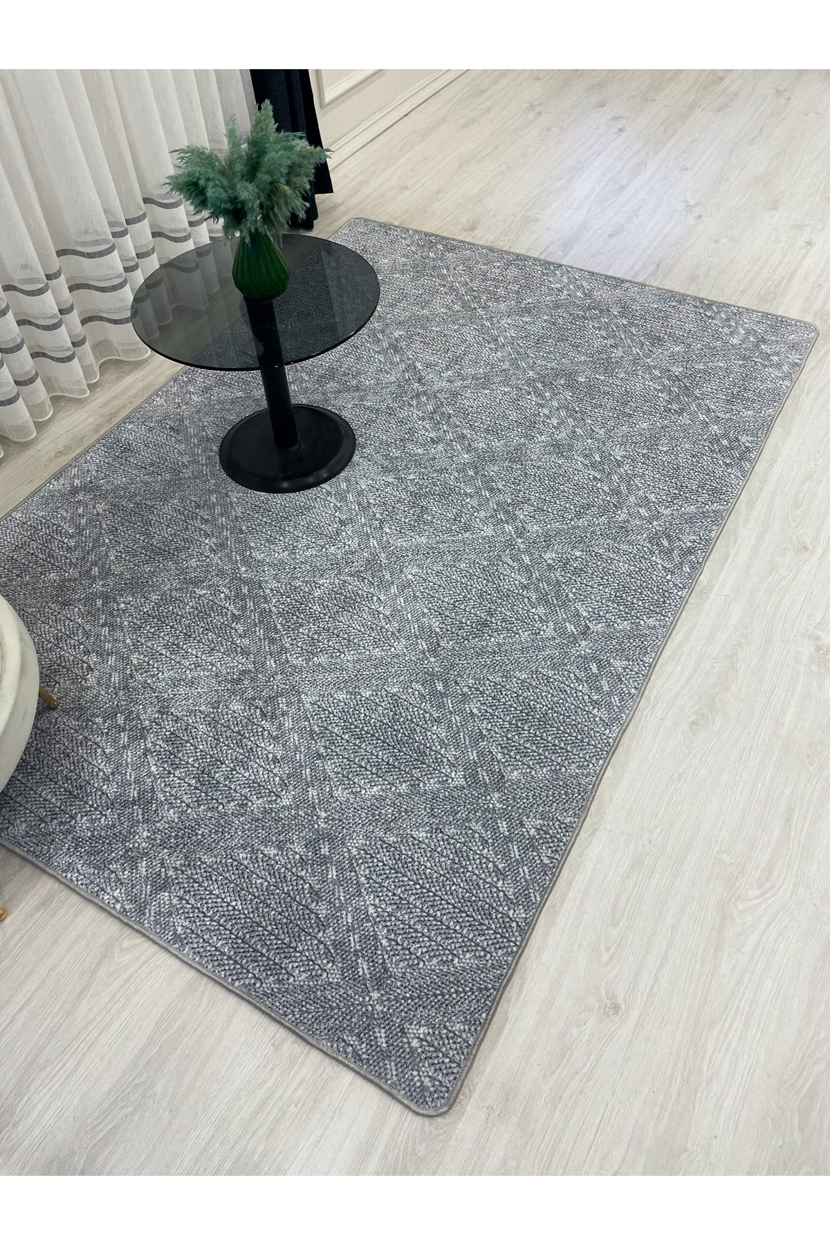Gray Wicker-Textured Look Latex Leather Base Rug