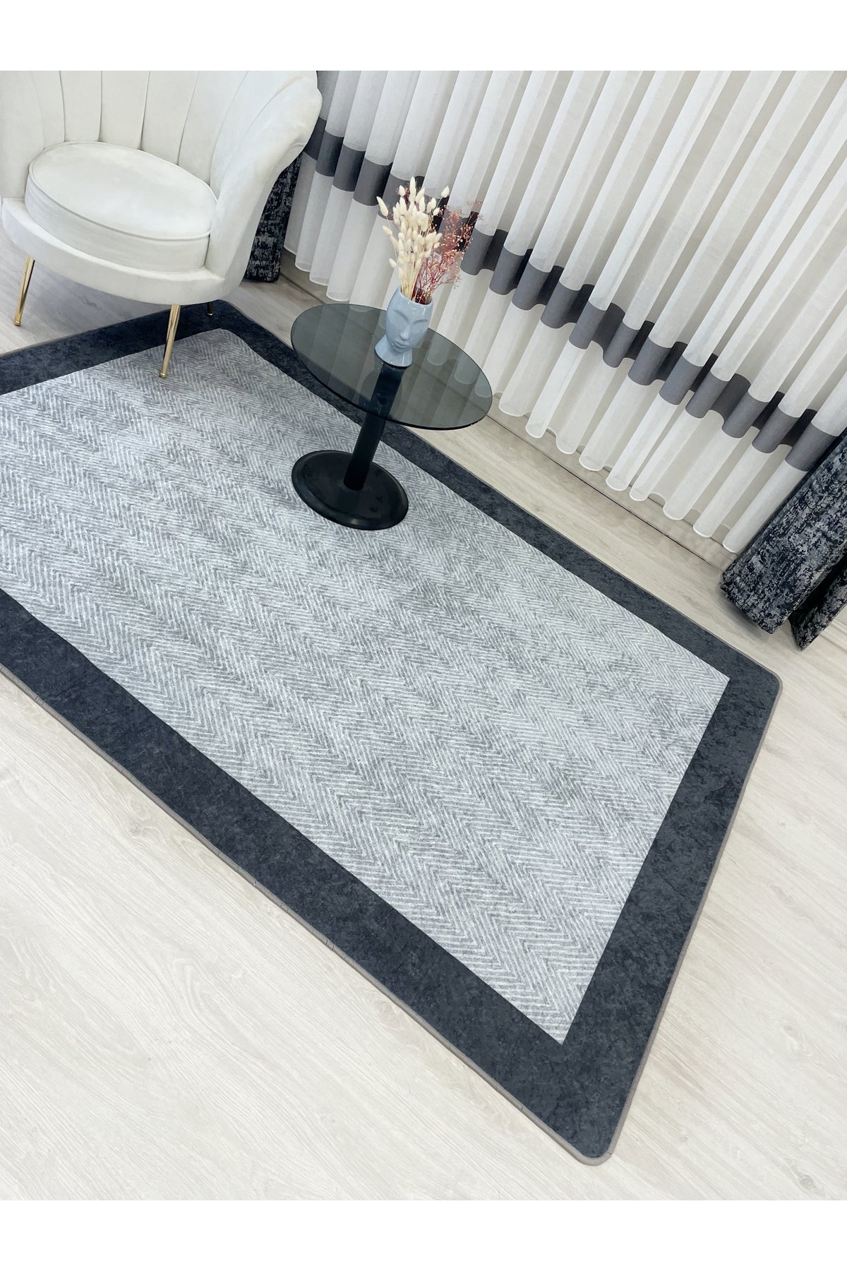 Beige - Black Wicker Jute-Look Latex Base Rug