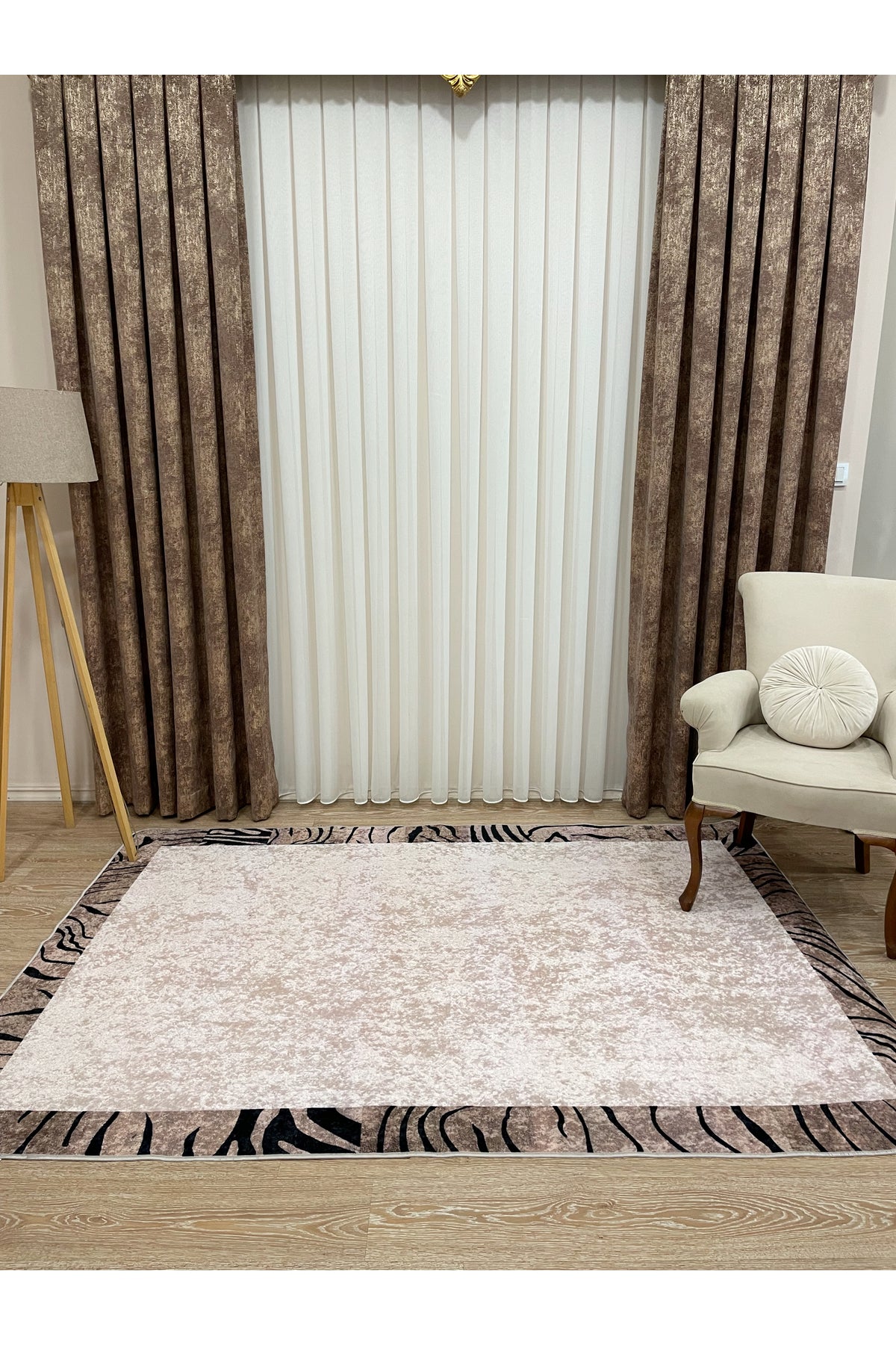 Beige-Brown Zebra Border Latex Base Rug