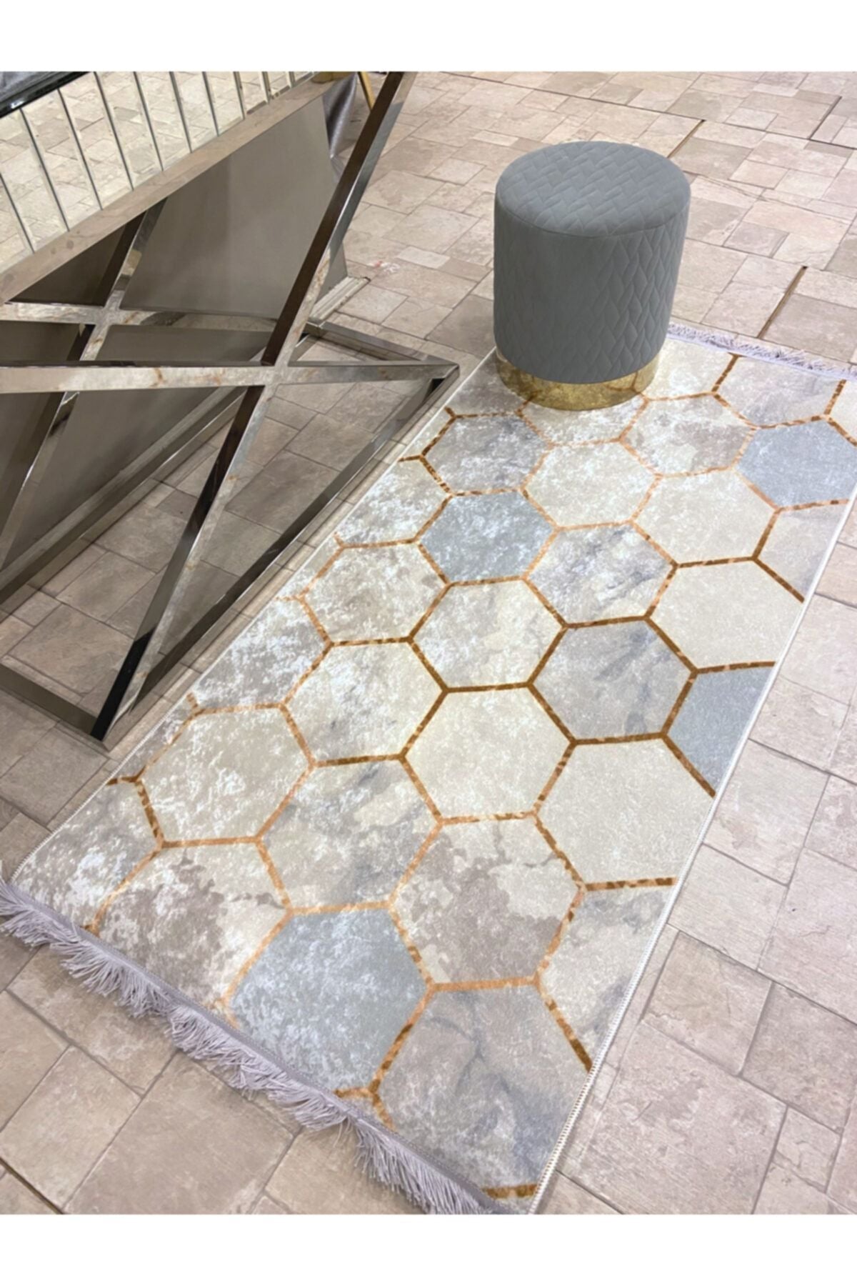 Honeycomb Pattern Latex Rug