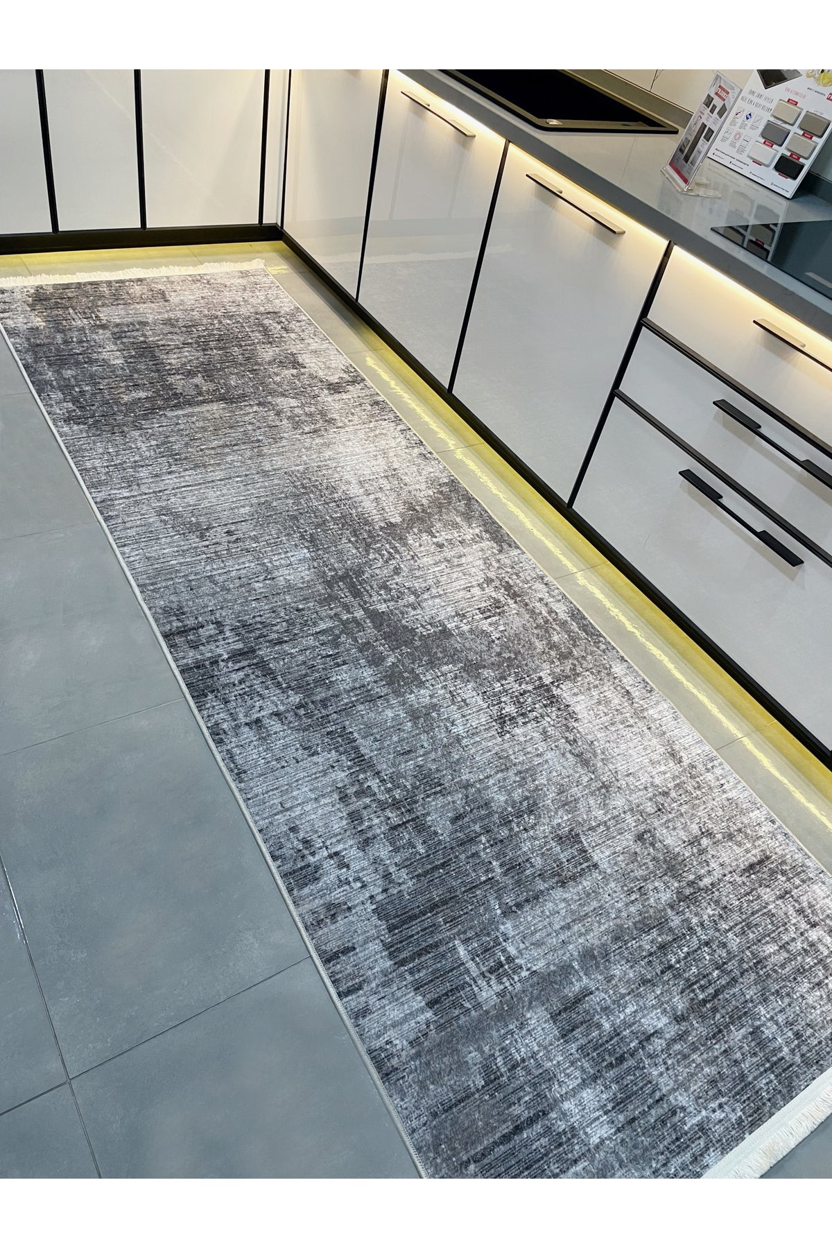 High Quality - Non-Slip Base Fringed Hallway Kitchen Living Room Cut Runner Rug