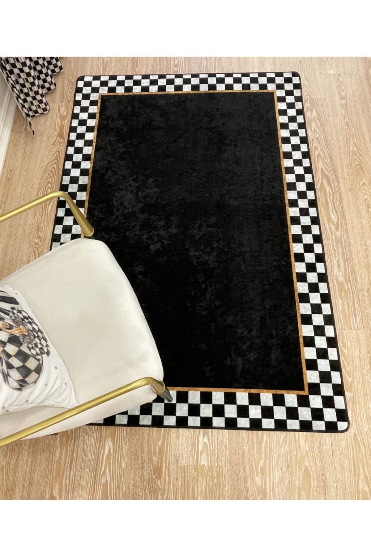 Checkered Pattern Leather Base Decorative Rug
