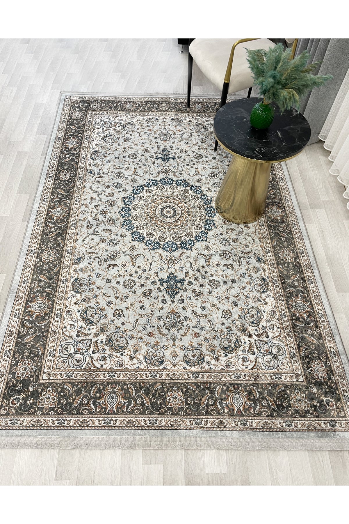 GRAY Traditional Motif FRINGED Classic Non-Slip Base Rug