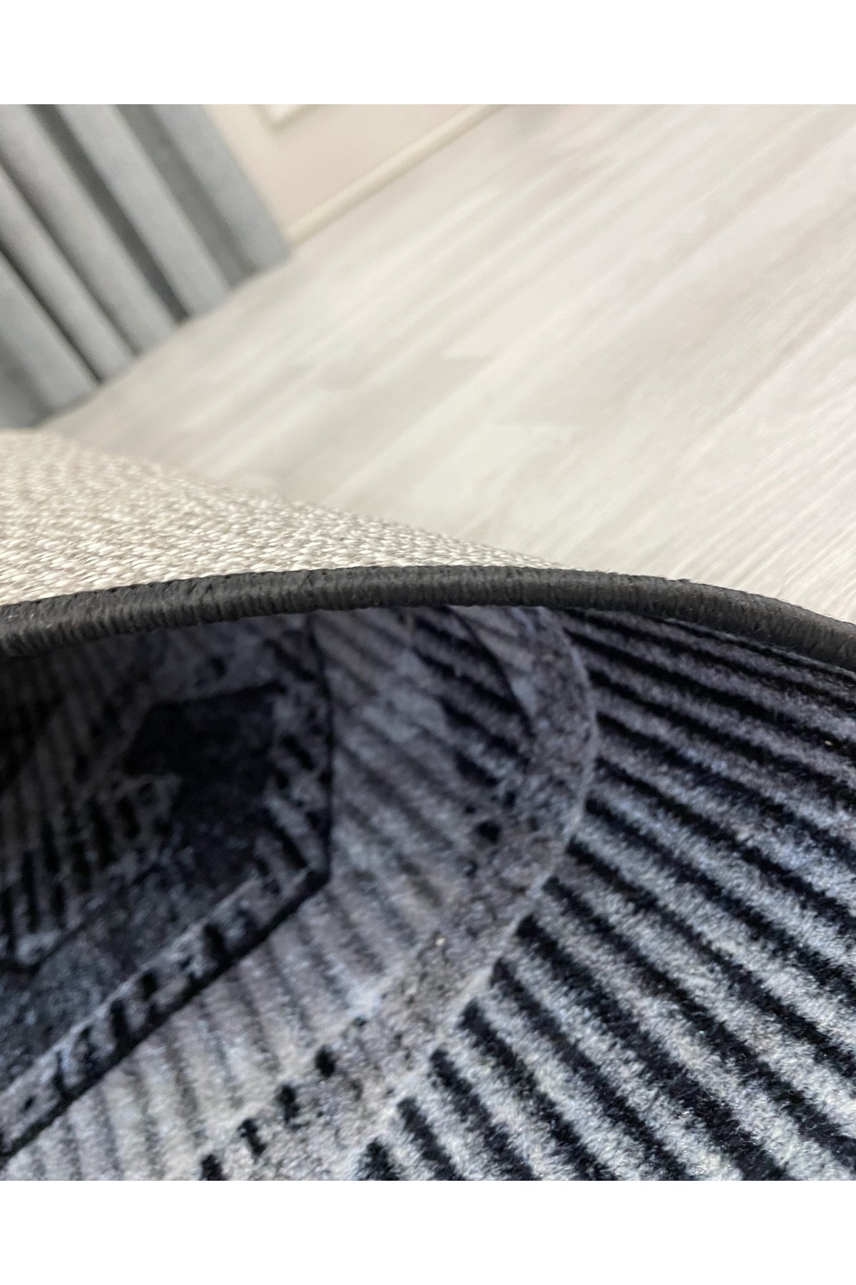Gray Embossed-Look OVAL Latex Leather Base Rug