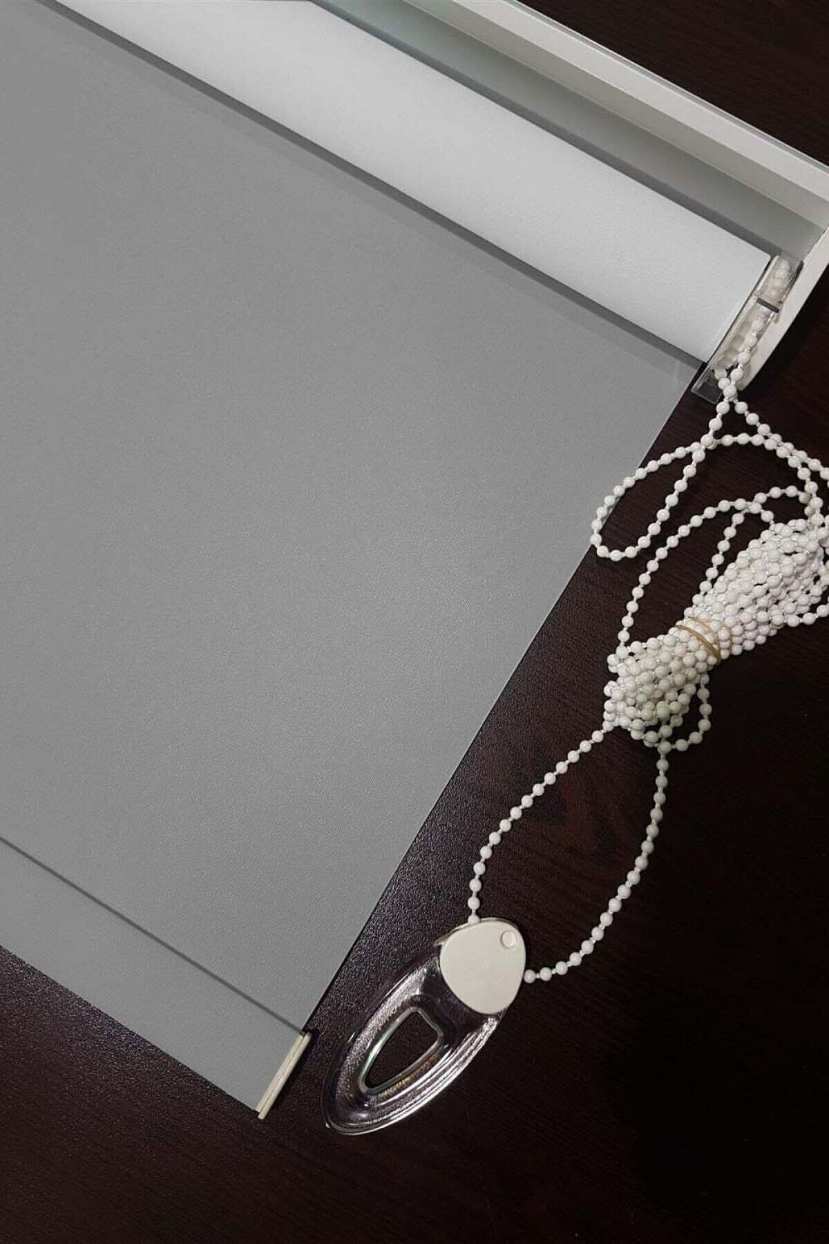 Cream Blackout Roller Shade High Quality 100% Light Blocking