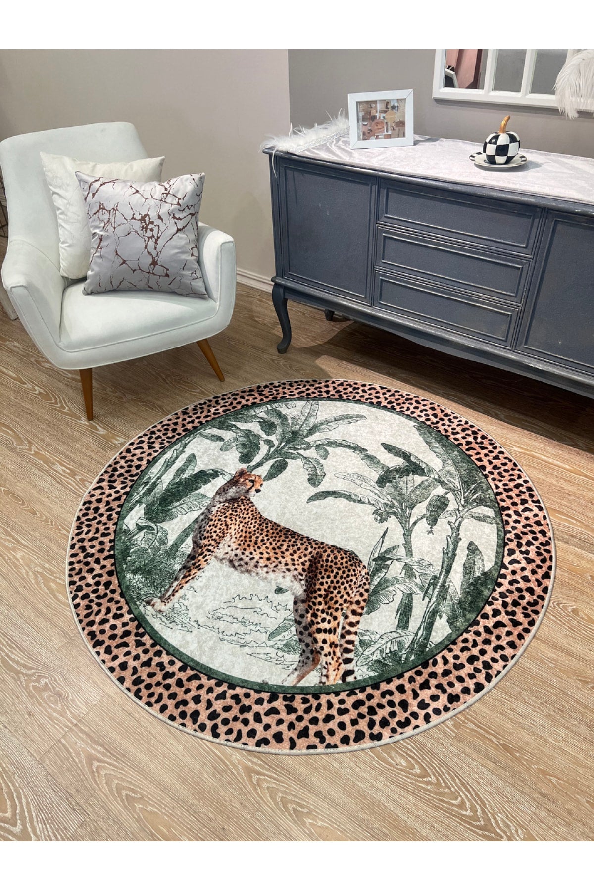 Cheetah Print Latex-Backed Round Rug