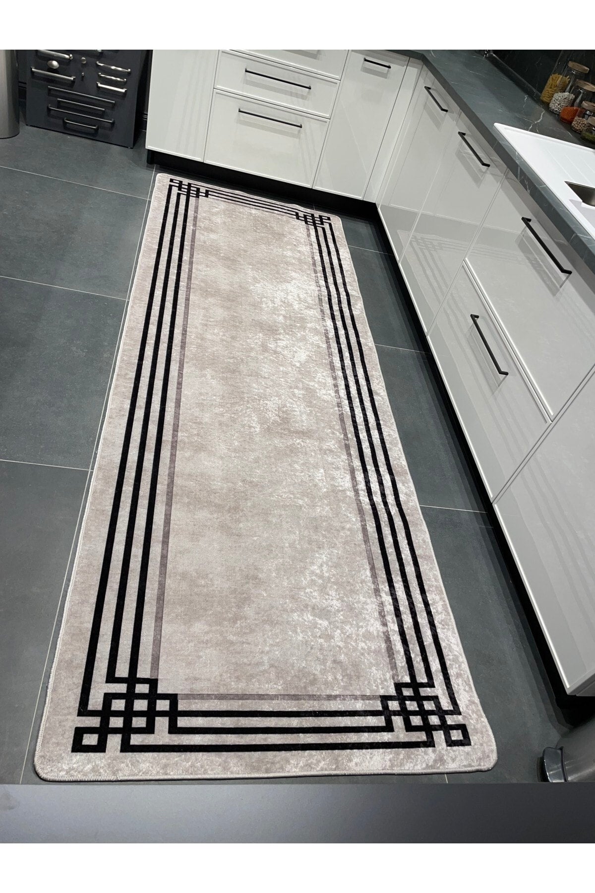 Geometric Gradient Chenille-Look Latex Non-Slip Base Stain-Resistant Fringeless Rug - Navy/Gray