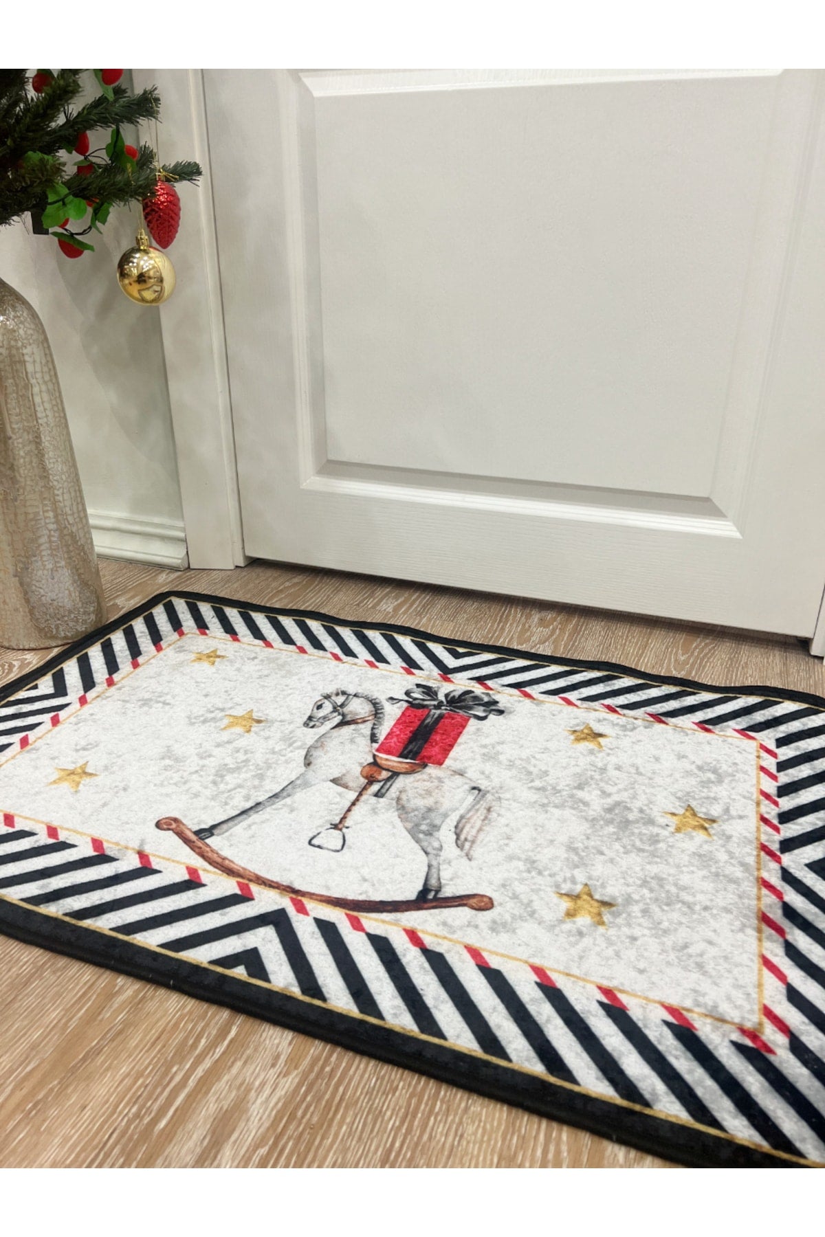 Present Christmas Latex Base Door Mat (size 60x90) Gray-Black