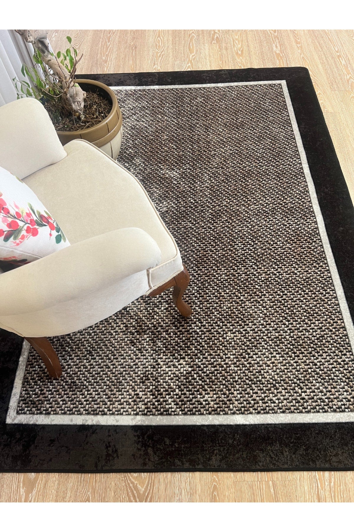 Jute Sisal Bordered Look Decorative Rug - Brown