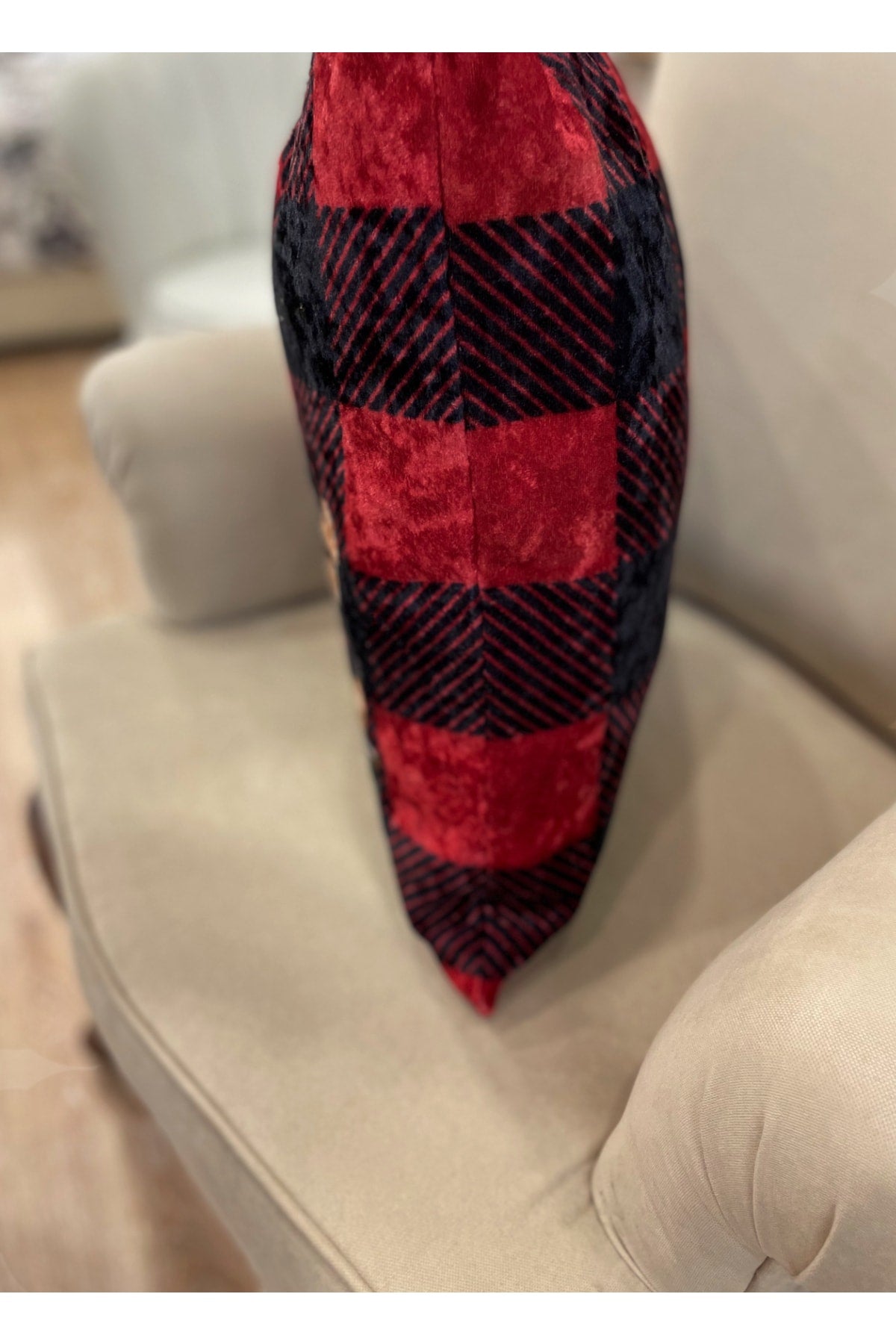 %100 Velvet Teddy Bear Print Cushion Cover - Red-Black (45X45)