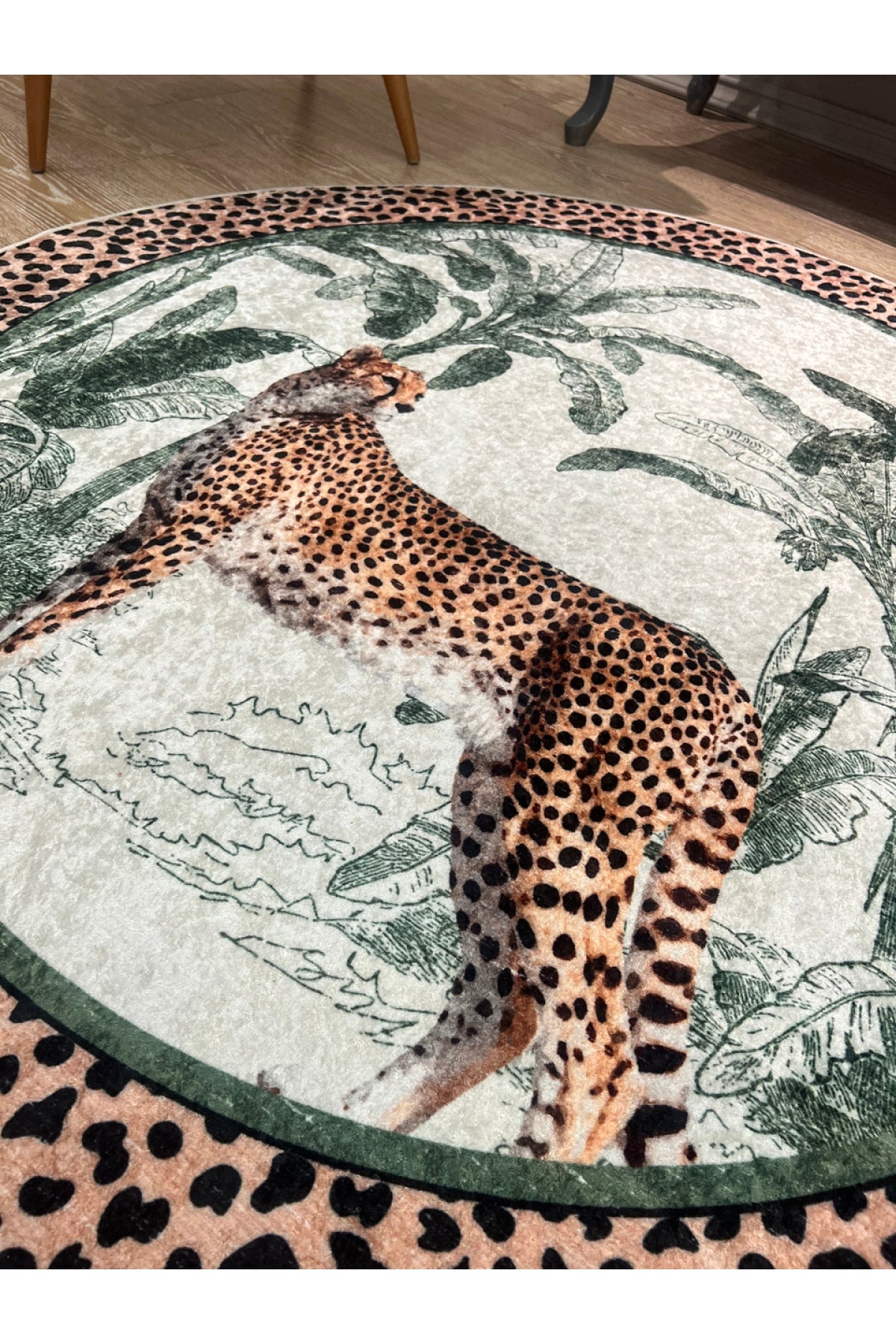 Cheetah Print Latex-Backed Round Rug